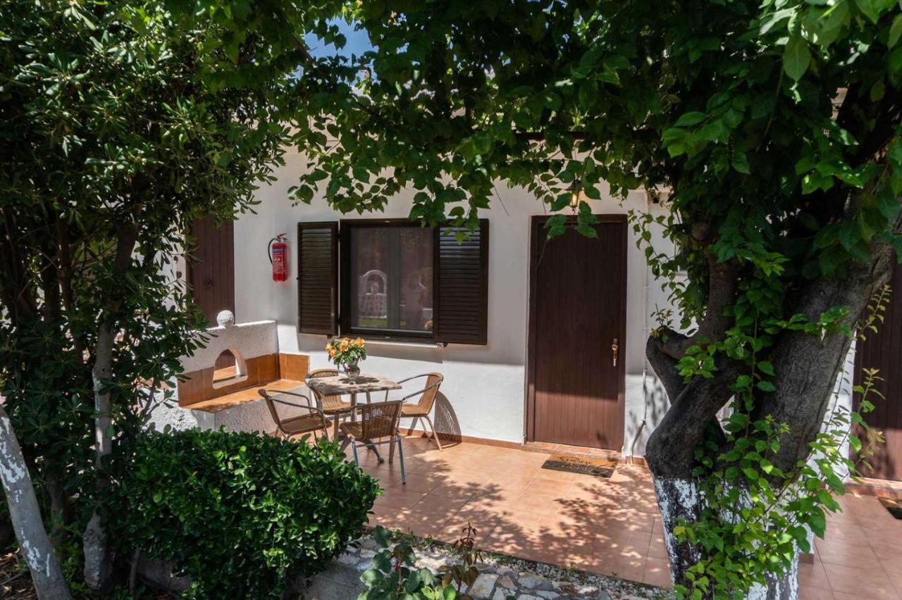 Skyros Avra Residences Exterior foto